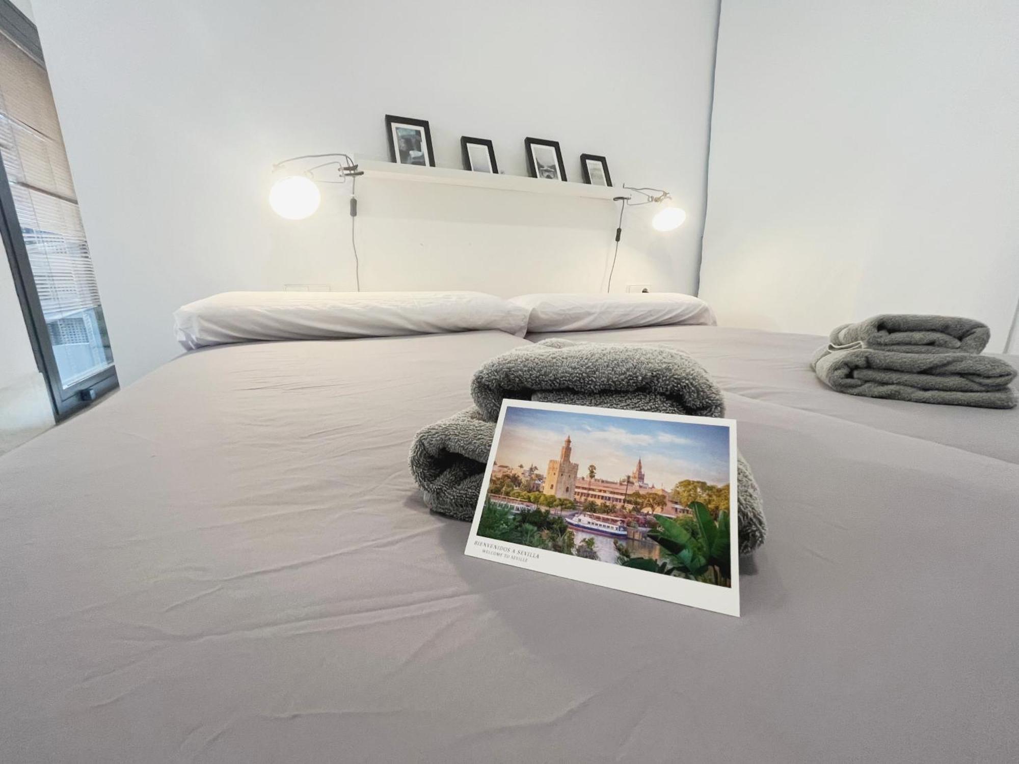 Center Sevilla Confort 4 Екстериор снимка